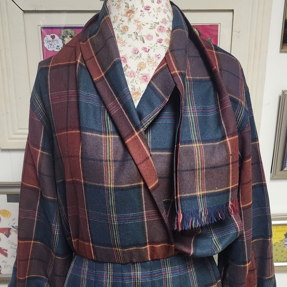 Vintage Wool Albert Nipon dress - Picture 4 of 8